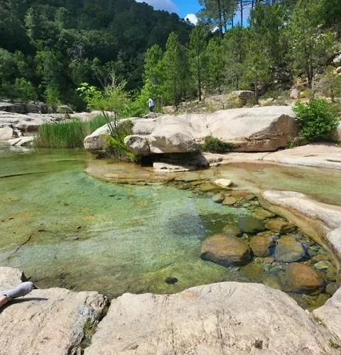 Les Rosiers - Eglantine Panzió
