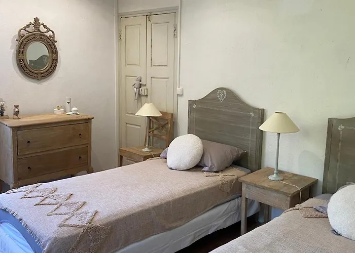Couette-café - Les Rosiers - Corse - Eglantine Conca